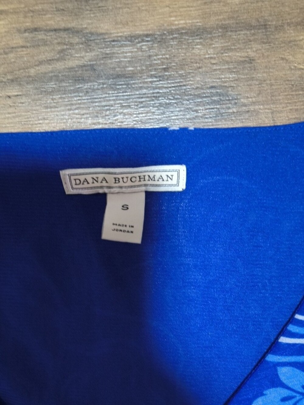Dana Buchman Royal Blue Floral V-Neck Sleeveless Camisole - Picture 2 of 2